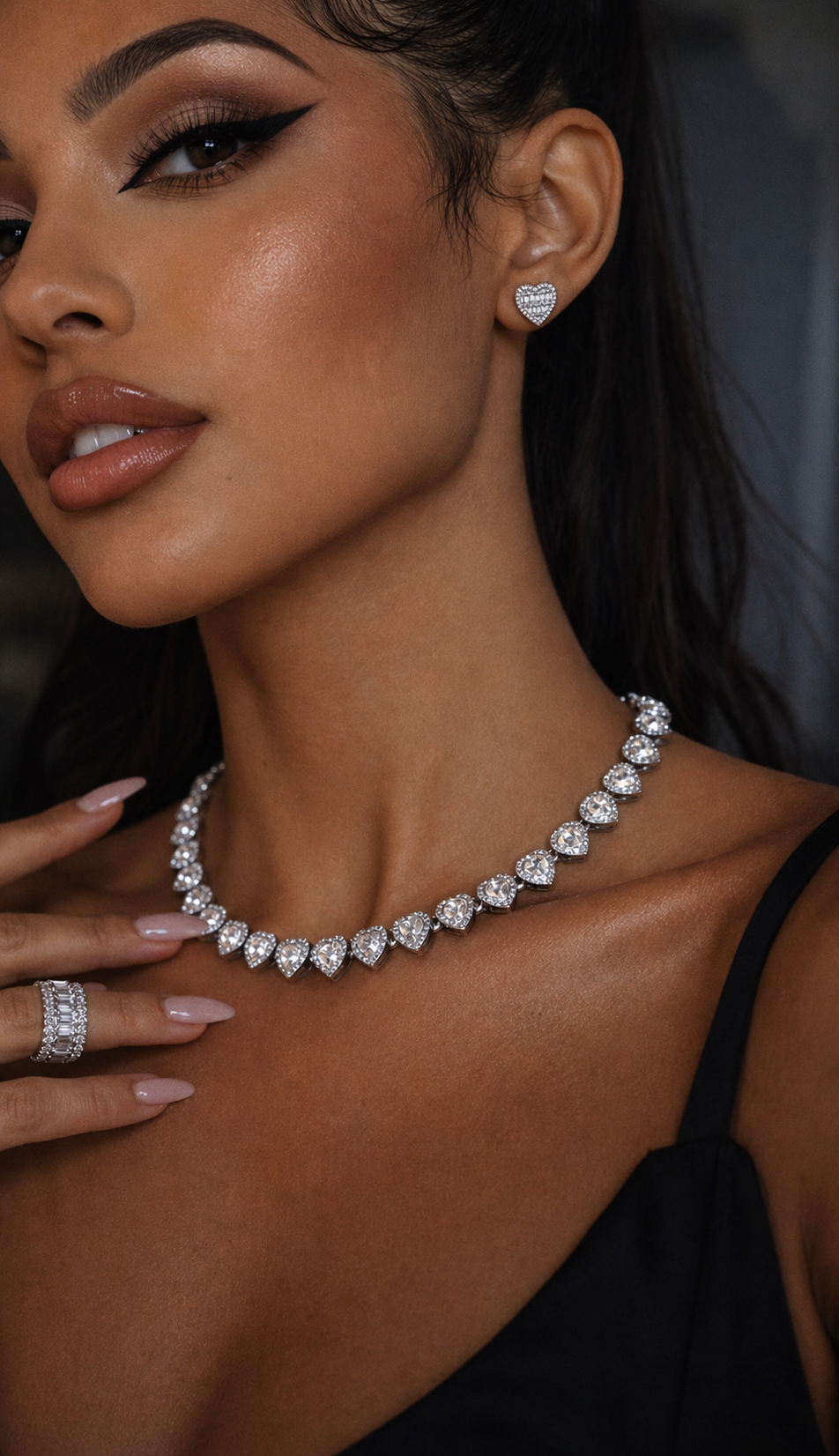 DIAMOND HEART NECKLACE